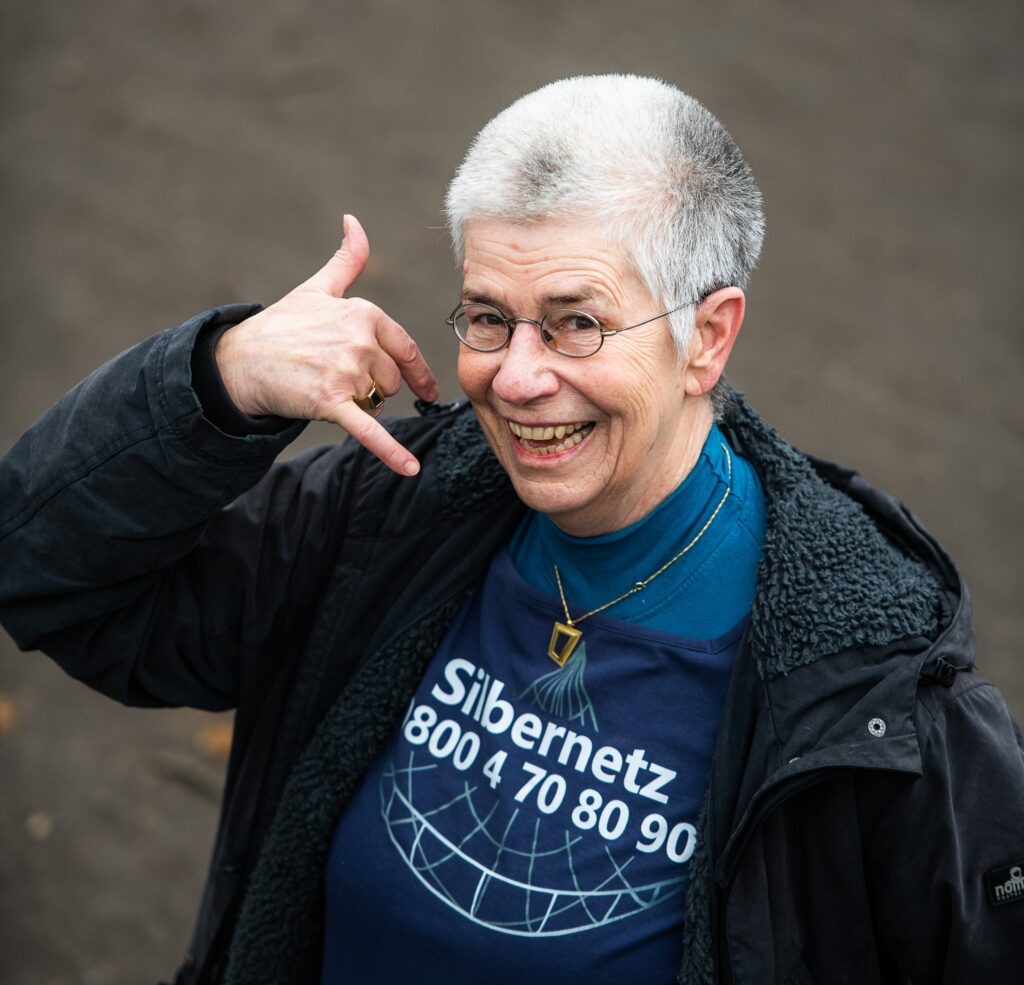 Portrait von Elke Schilling von der Organisation Silbernetz