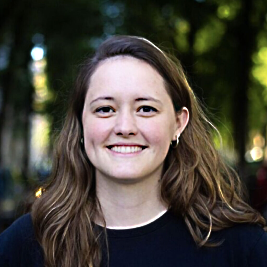 Portrait von Camille Koenders, einer Pro-bono-Fachkraft aus dem Netzwerk von CorrelAid