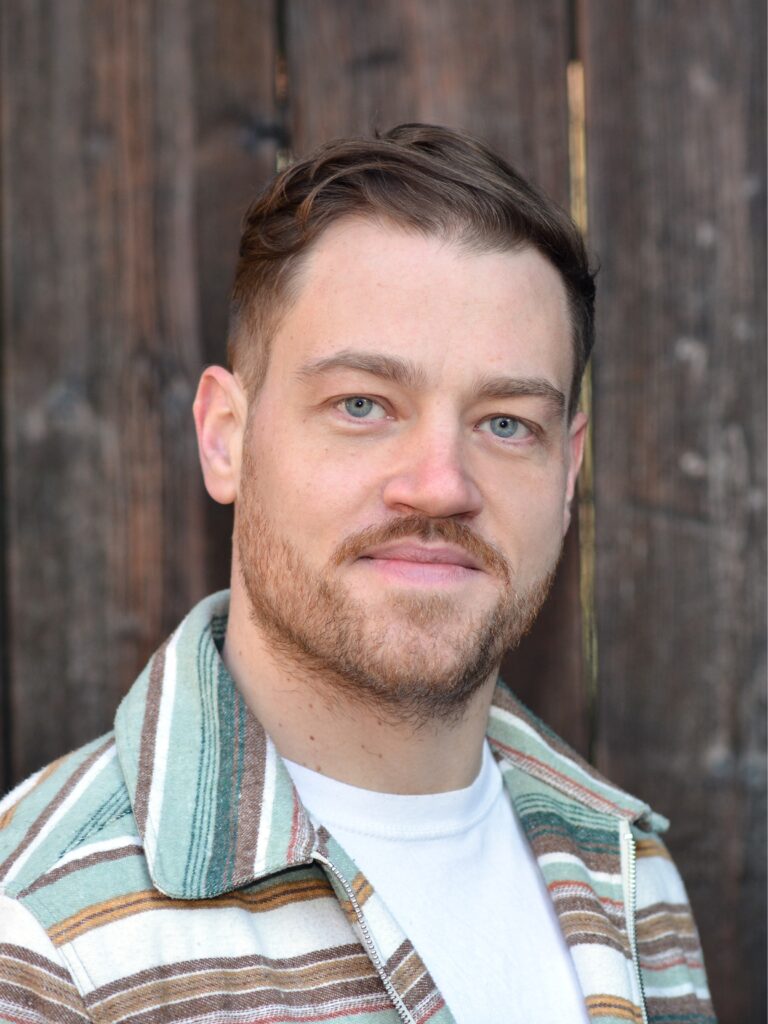 Portrait von Lukas Anacker aus dem Team der Schmid Stiftung