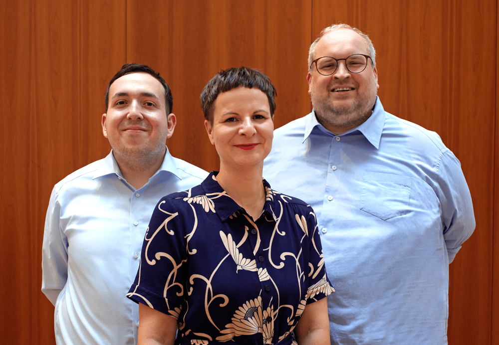 Drei Personen aus dem Team der UPJ Pro Bono Rechtsberatung